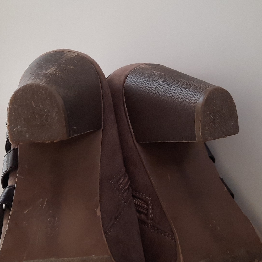 Ankle Shoes (Boots) - Size 10 (XL) - Picture 10 of 11